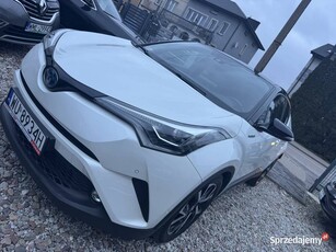 Toyota C-HR salon Polska