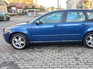 Volvo V50 1.8 benz stan BDB piękny kolor hak