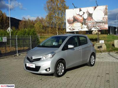 Toyota Yaris 1.0 benzyna 69 KM 2012r. (Buczkowice)