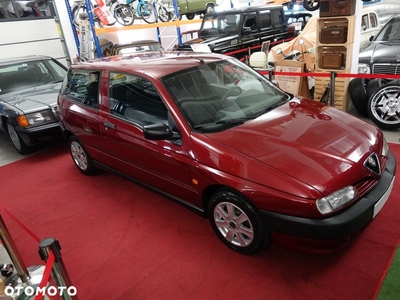 Alfa Romeo 145 1.6 L