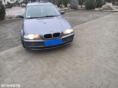 BMW Seria 3 318i