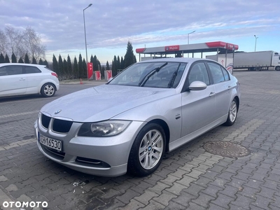 BMW Seria 3 318i