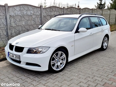 BMW Seria 3 320d DPF Touring Edition Fleet Sport