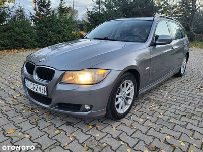 BMW Seria 3 320i Touring