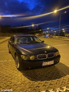 BMW Seria 7 745i