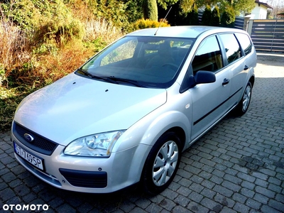 Ford Focus 1.4 Trend +