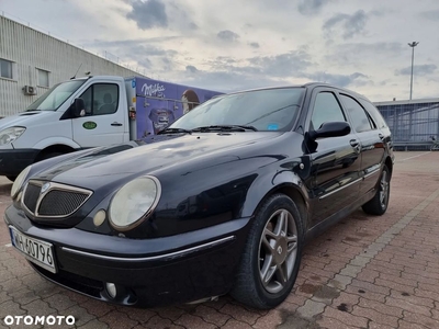 Lancia Lybra Kombi 2.4 JTD Emblema