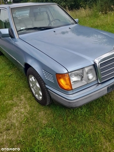 Mercedes-Benz W124 (1984-1993)