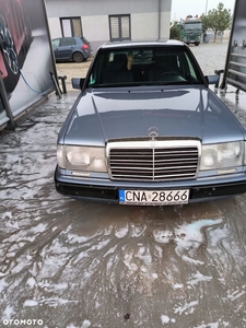 Mercedes-Benz W124 (1984-1993)