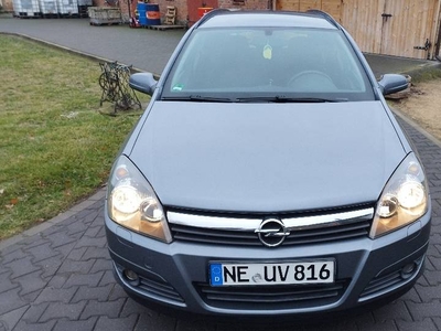 Opel Astra kombi 1.8 125KM