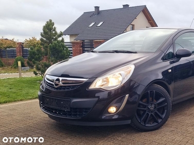 Opel Corsa 1.4 16V Color Stripes