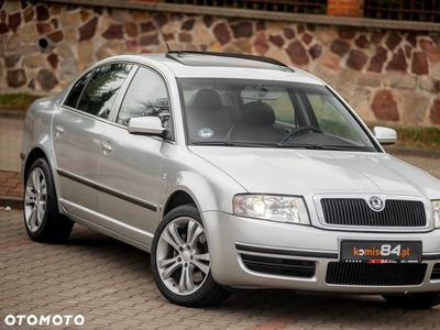 Skoda Superb 2.8 V6 Prestige Plus