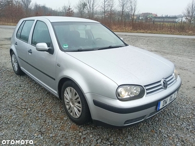 Volkswagen Golf V 1.6 Sportline