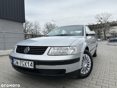 Volkswagen Passat 1.8 Comfortline