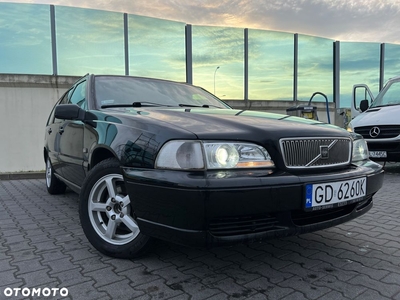 Volvo V70 2.0