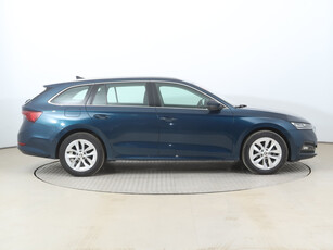 Skoda Octavia 2023 1.5 TSI 33747km Kombi