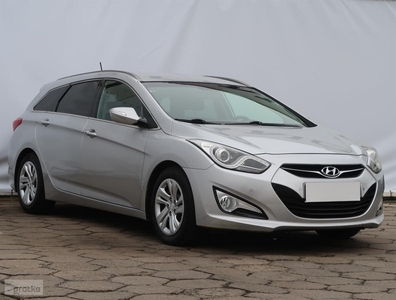 Hyundai i40 , Automat, Navi, Klimatronic, Tempomat, Parktronic,