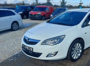 Opel Astra J stan bdb polecam