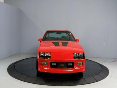 Chevrolet Camaro IROC Z 5.7L V8