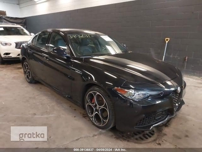 Alfa Romeo Giulia VELOCE AWD