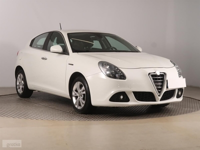 Alfa Romeo Giulietta , Klimatronic, Tempomat, Parktronic,ALU