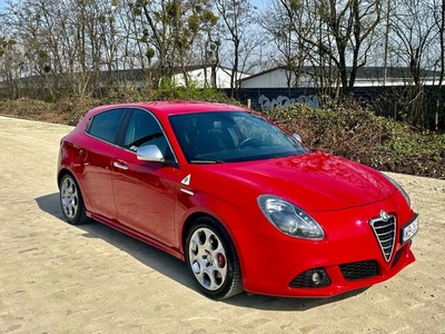 Alfa Romeo Giulietta Nuova II Hatchback 5d 1750 TBi 16v 235KM 2011