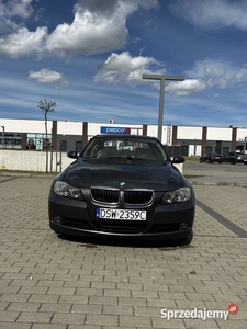 BMW e90 320i