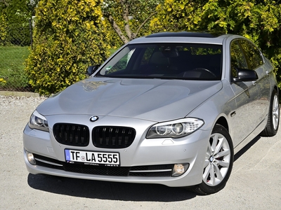 BMW Seria 5 F10-F11 Limuzyna 525d 218KM 2012