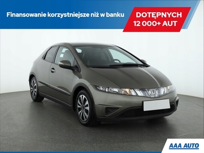 Honda Civic VIII Hatchback 3d 1.8 i-VTEC 140KM 2007