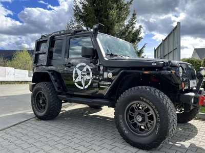 Jeep Wrangler III Unlimited Facelifting 3.8 OHV V6 199KM 2011