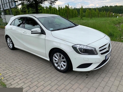 Mercedes Klasa A W176 Hatchback 5d 1.6 180 BlueEFFICIENCY 122KM 2013