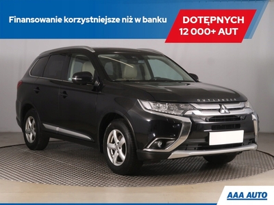 Mitsubishi Outlander III SUV Facelifting 2015 2.0 MIVEC 150KM 2016