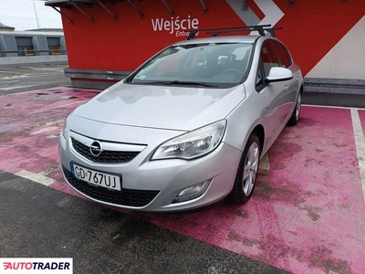 Opel Astra 1.6 benzyna + LPG 115 KM 2010r. (gdańsk)