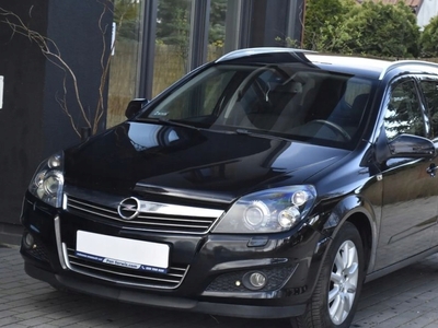 Opel Astra H Kombi 1.8 ECOTEC 140KM 2010