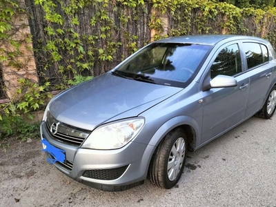 Opel Astra J 2009