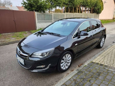 Opel Astra J 2014