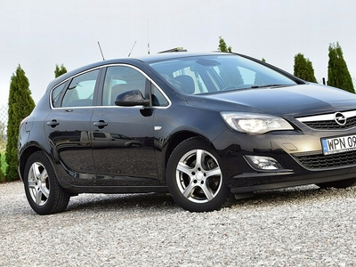 Opel Astra J Hatchback 5d 1.6 Turbo ECOTEC 180KM 2010