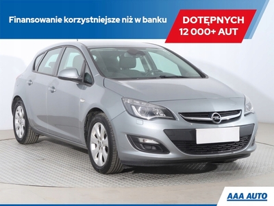 Opel Astra J Hatchback 5d 1.7 CDTI ECOTEC 110KM 2012