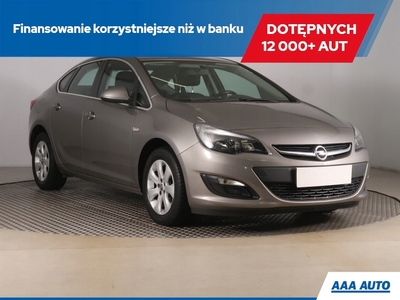 Opel Astra J Sedan 1.4 Turbo ECOTEC 140KM 2016