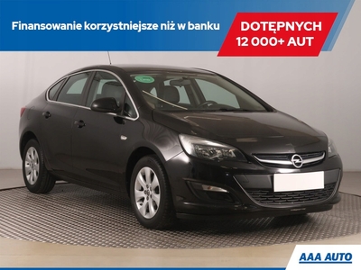 Opel Astra J Sedan 1.4 Turbo ECOTEC 140KM 2017