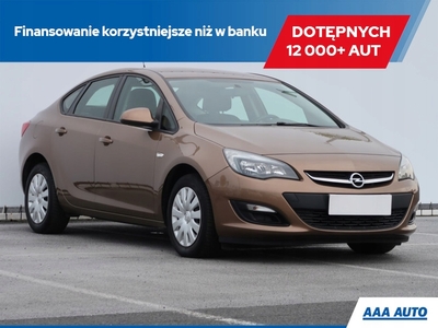 Opel Astra J Sedan 1.4 Turbo ECOTEC 140KM 2017