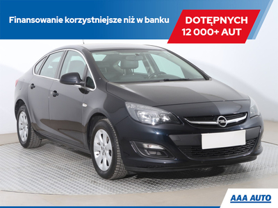 Opel Astra J Sedan 1.4 Turbo ECOTEC 140KM 2018