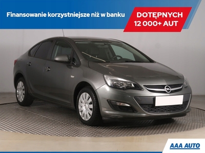 Opel Astra J Sedan 1.4 Turbo ECOTEC 140KM 2018