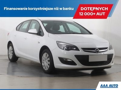 Opel Astra J Sedan 1.6 Twinport ECOTEC 115KM 2017