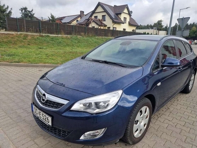 Opel Astra J Sports Tourer 1.6 Twinport ECOTEC 115KM 2011