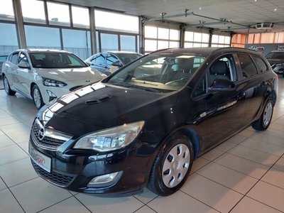 Opel Astra J Sports Tourer 2.0 CDTI ECOTEC 160KM 2011