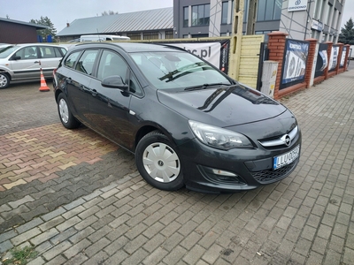 Opel Astra J Sports Tourer Facelifting 1.6 CDTI 136KM 2015