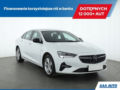 Opel Insignia II Grand Sport Facelifting 2.0 Turbo 200KM 2020