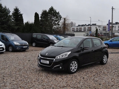 Peugeot 208 I Hatchback 5d Facelifting 1.2 PureTech 110KM 2015