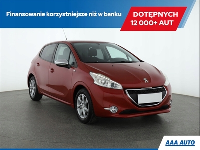 Peugeot 208 I Hatchback 5d Facelifting 1.2 PureTech 82KM 2015